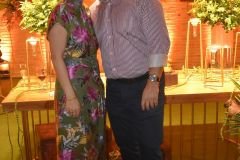 Post-Aniversario-Dr.-Irismar-Andade-Dr.-Anselmo-Andrade-e-Erika-Paredes-55_17_04_2022