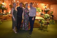Post-Aniversario-Dr.-Irismar-Andade-Dr.-Anselmo-Andrade-e-Erika-Paredes-56_17_04_2022
