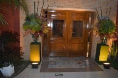 Post-Aniversario-Dr.-Irismar-Andade-Dr.-Anselmo-Andrade-e-Erika-Paredes-5_17_04_2022