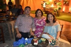 Post-Aniversario-Dr.-Irismar-Andade-Dr.-Anselmo-Andrade-e-Erika-Paredes-80_17_04_2022