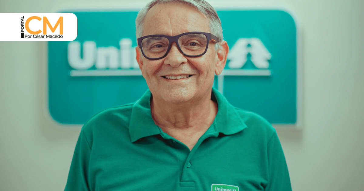 Aniversáriante Dr. Carlos Arcarjo