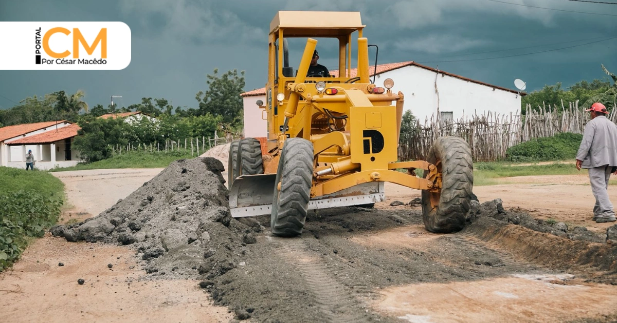 Prefeitura de Sobral realiza melhorias na infraestrutura viária e recuperação asfáltica em Rafael Arruda