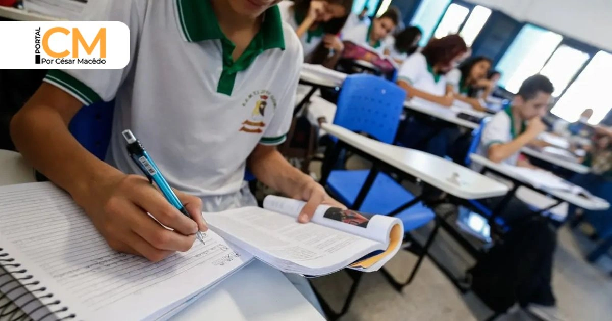 Número de estudantes entre 15 e 17 anos que trabalham cai para menos de 5% no CE, diz IBGE