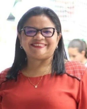 ADRIANA VASCONCELOS 22