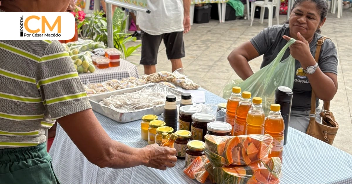 Praça de Cuba recebe Feira Regional e valoriza produção da agricultura familiar em Sobral