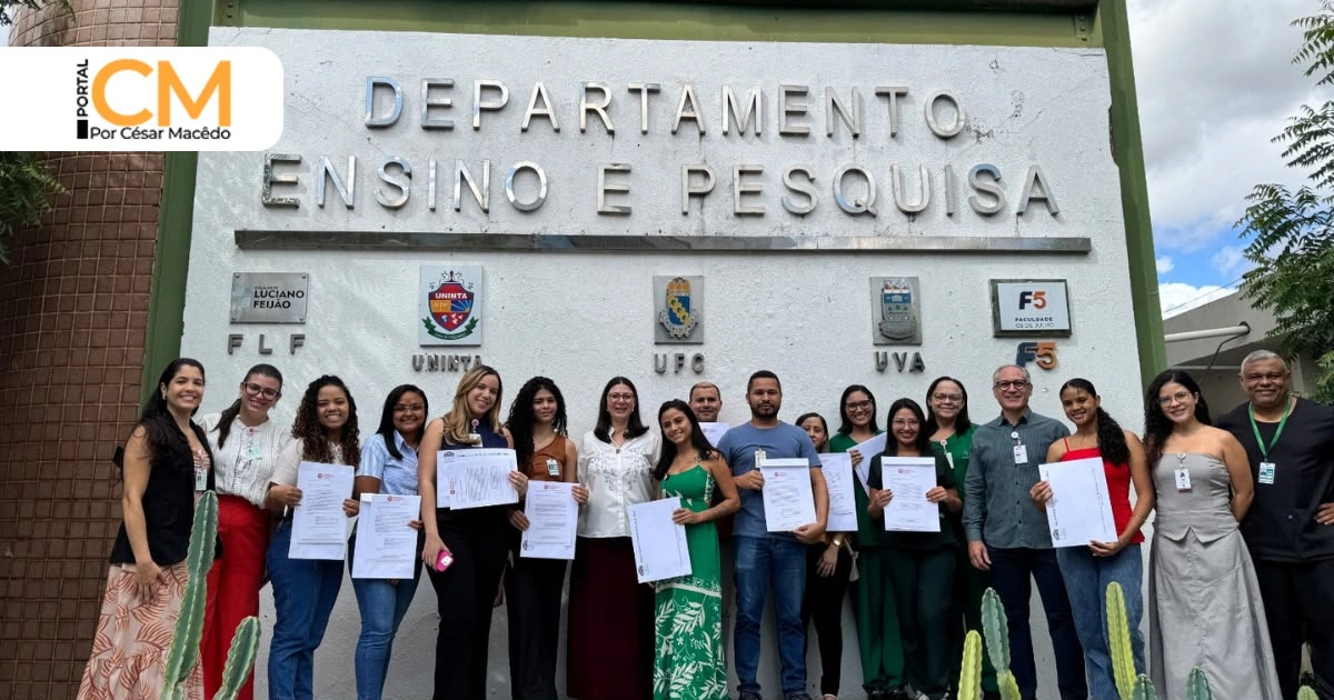 Programa Filhos da Misericórdia entrega bolsas de estudos a 14 colaboradores do Complexo Santa Casa
