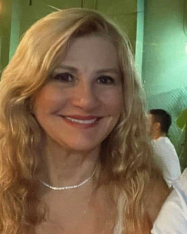 ANA LYSIA 19