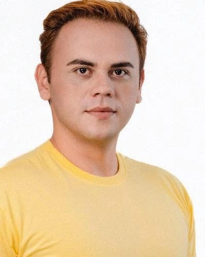 CAERLOS EDUARDO 27