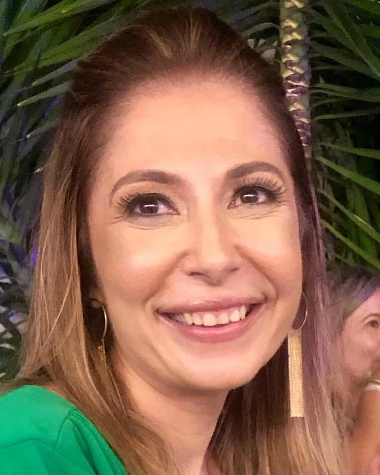 LARISSA AMADEI 24