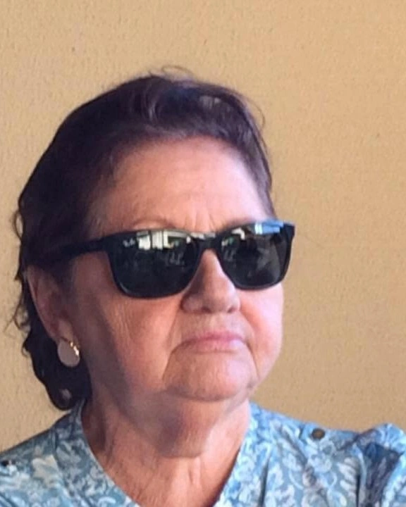 NILDA NEVES 17
